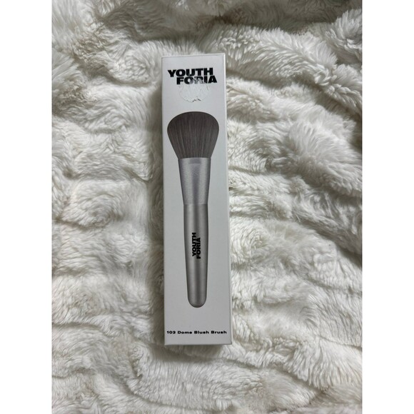 Youthforia Blush Brush - Picture 1 of 3